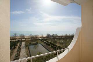 Гостиница Приморье Евпатория 2-местный номер улучшенный-5