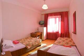 Гостиница Приморье Евпатория 2-местный номер эконом-1