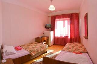 Гостиница Приморье Евпатория 2-местный номер эконом-7