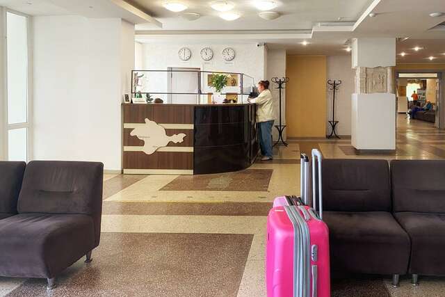 Гостиница Приморье Евпатория-95